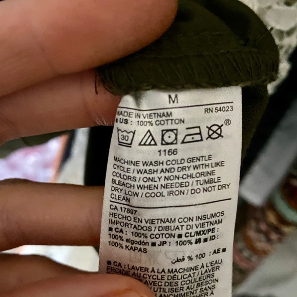 Old Navy Army Green Cinched Waist Utility Jacket - Super Cute & Versatile! - Picture 8 of 8